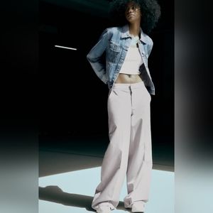 NWOT - ZARA FULL LENGTH WIDE LEG TROUSERS IN LIGHT GREY